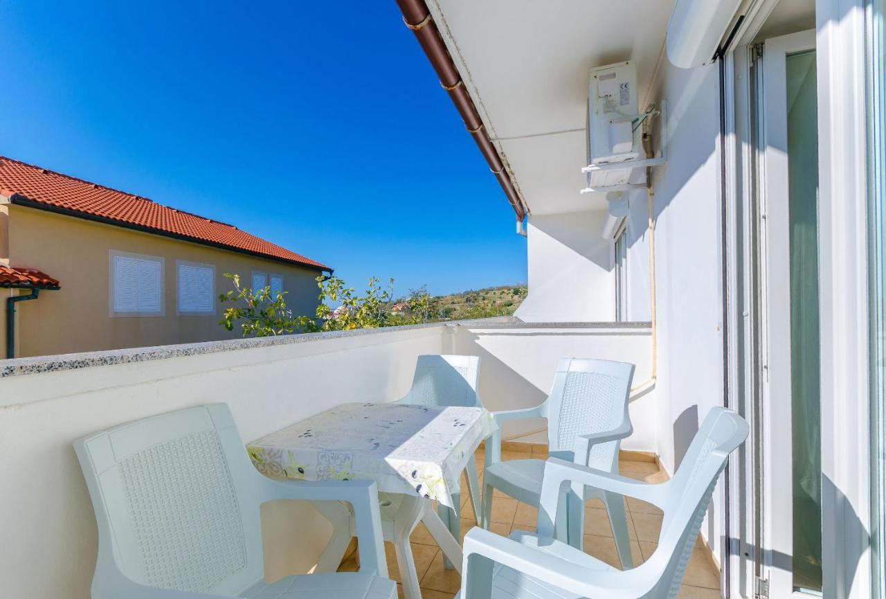 Apartments Anica J Lopar Exterior foto